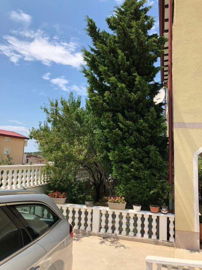 Apartmani Gabi Cesarica Luaran gambar